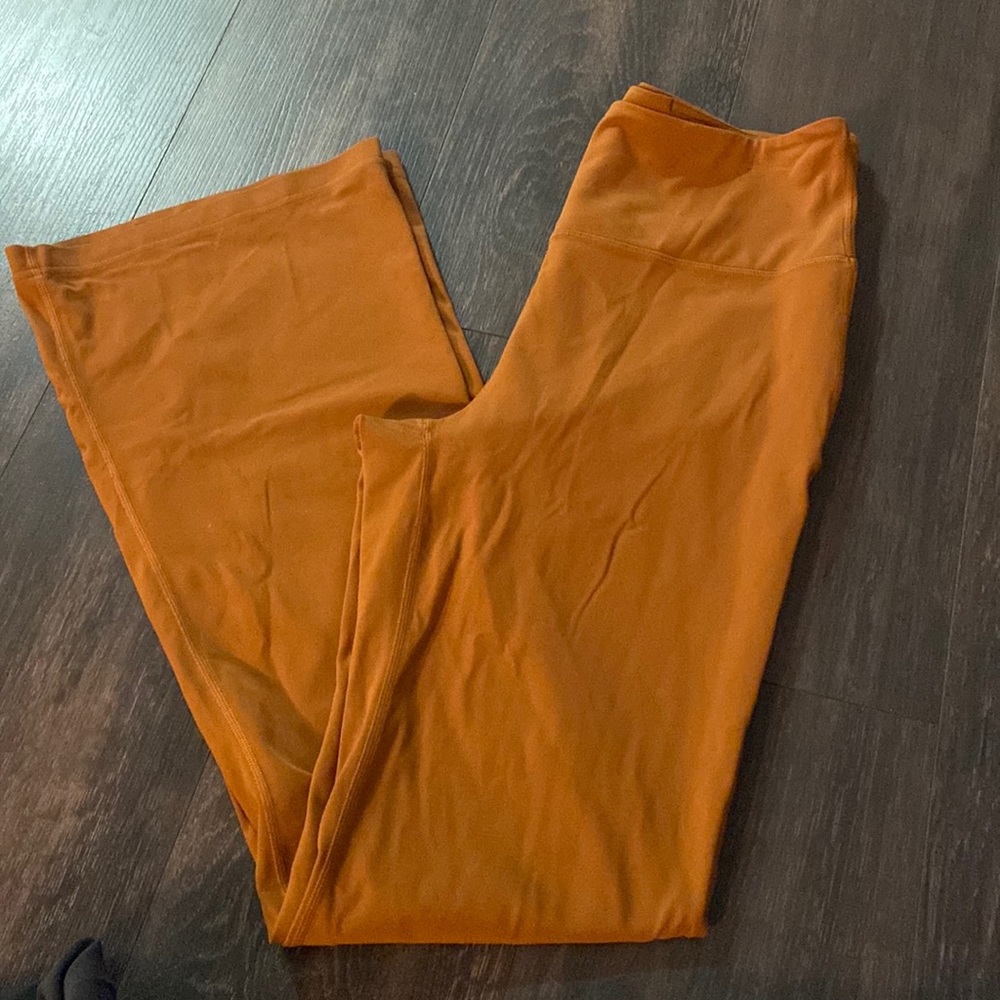 Lululemon Groove Super-High-Rise Flared Pant Nulu🍋